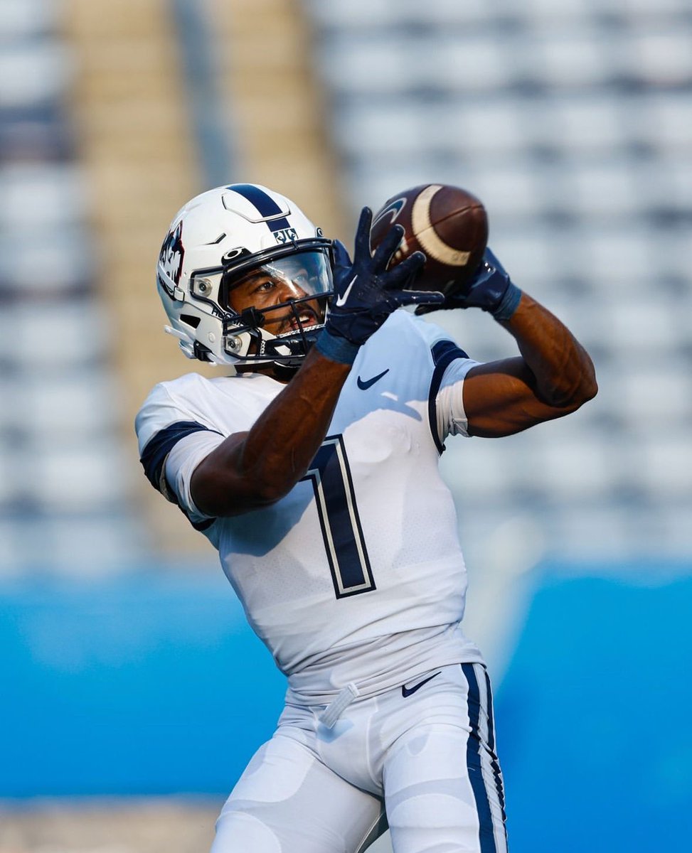 #AGTG Blessed to Receive my 12th D1 offer from Uconn! @CoachDHilliard @coachcscott @ChrisS0933 @CoachThourogood @EliHarold_