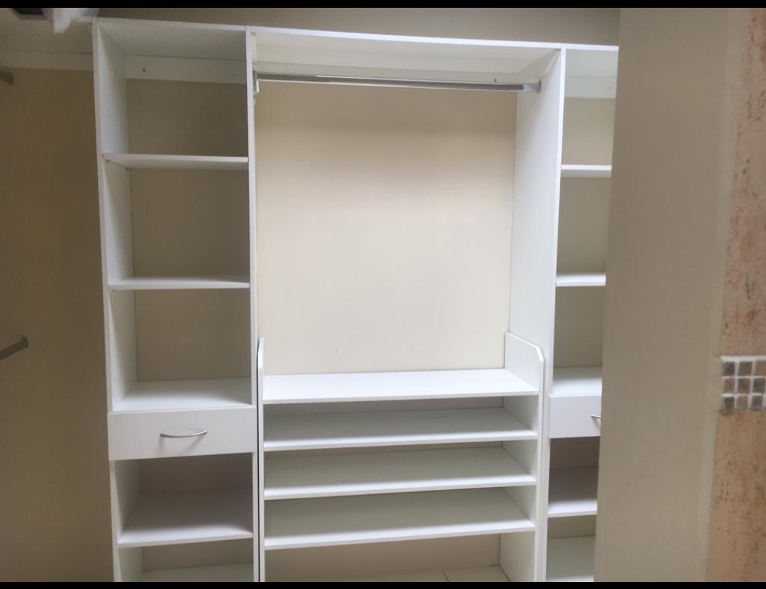 inmoadmasa's tweet photo. Se Vende Casa Amplia en 
Condominio peuqeño
4 dormitorios
2 salas, comedor, cocina con gabinetes
5 baños
2 parqueos
jardin pequenoporton eletrico 
PRECIO EN VENTA $188.000.00 MAS 3% DE IMP. MAS ESCRITURIZACION 
INF. 4014 9115 https://t.co/TXkX06ZH17