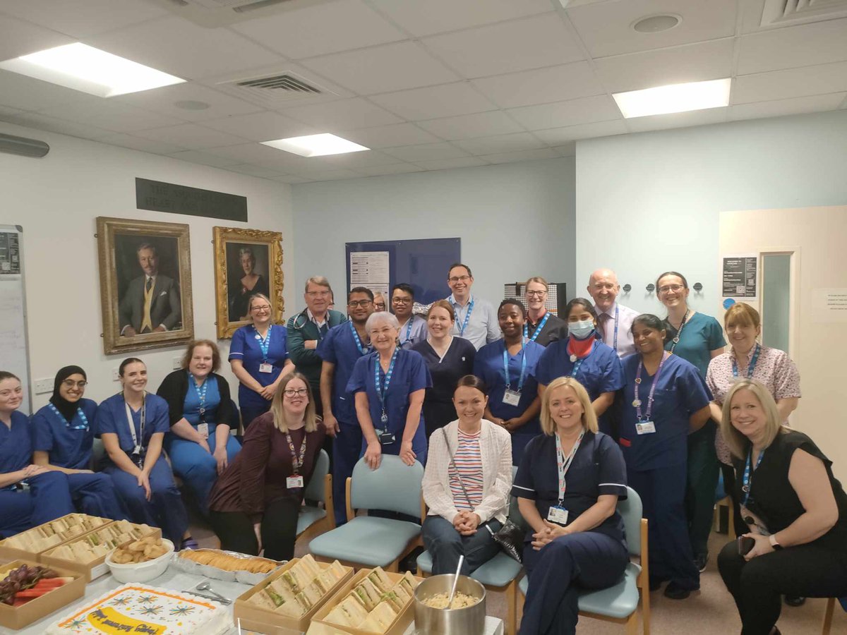 Stefanie_W28's tweet photo. A great send off for our lovely Jadzia, after 32 years Nursing at @PHU_NHS. You deserve to celebrate with the long list of activities you have lined up following your retirement! All the best from your Cardiology family @HazeraNoory @ginastanley73 @GemmaPS84 https://t.co/2mhv4Oe6Zv