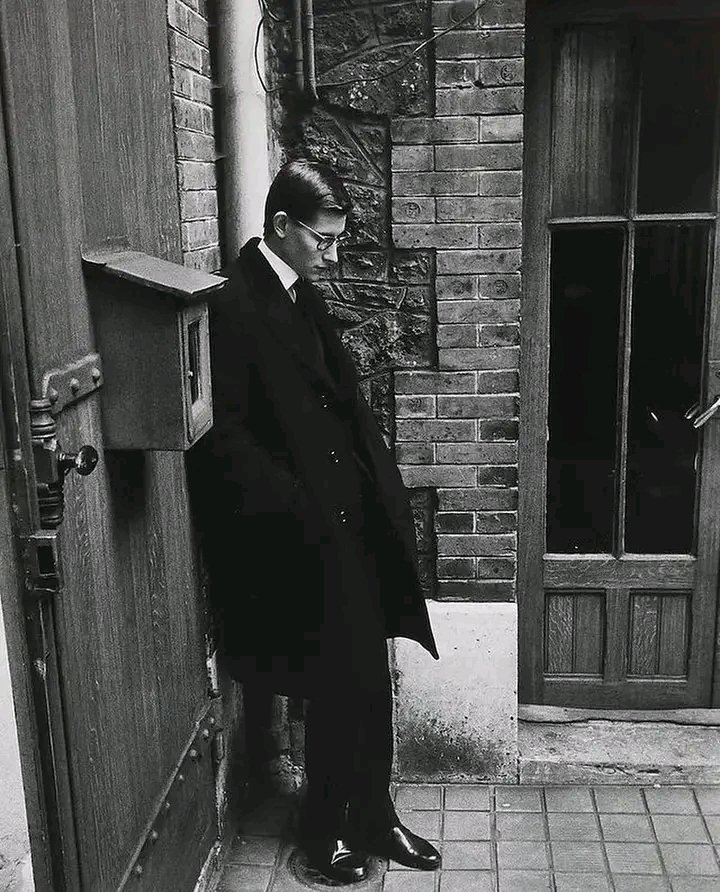 Yves Saint Laurent attending the funeral of his mentor, Christian Dior (1957)