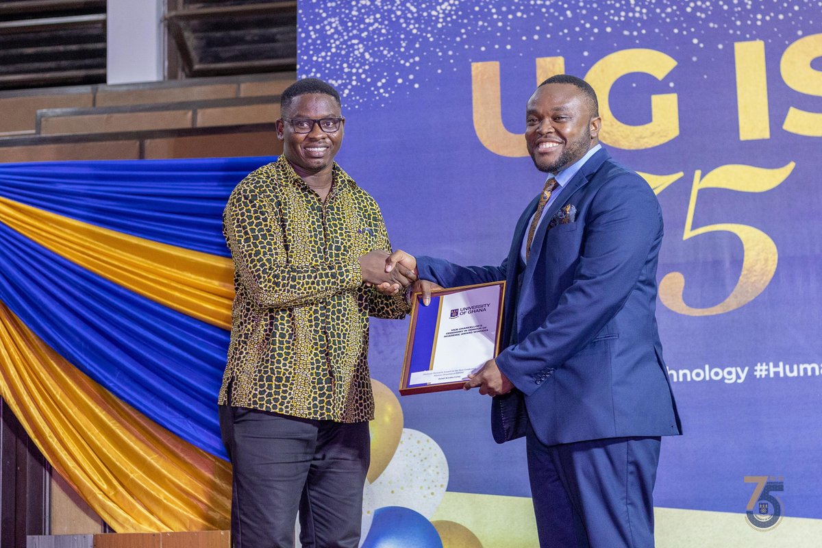 The years of dedication and hard work have not gone unnoticed. Some distinguished academic excellence award recipients from the Colleges of Basic and Applied Sciences and Health Sciences were recognised last Friday. #IntegriProcedamus #UGIS75