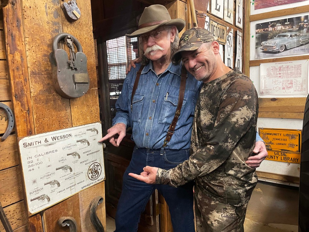 Mark Smith, CEO of Smith & Wesson, stopped by for a visit with Colonel. Impressed with Colonel's vast collection of antiques and tools, Mark was especially excited to see the vintage Smith & Wesson sign.#smithandwesson #ceo #ColLittleton #garage #vintage