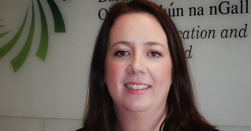 New Principal welcomed at Arranmore's Gairmscoil Mhic Diarmada - donegaldaily.com/2024/04/29/new…