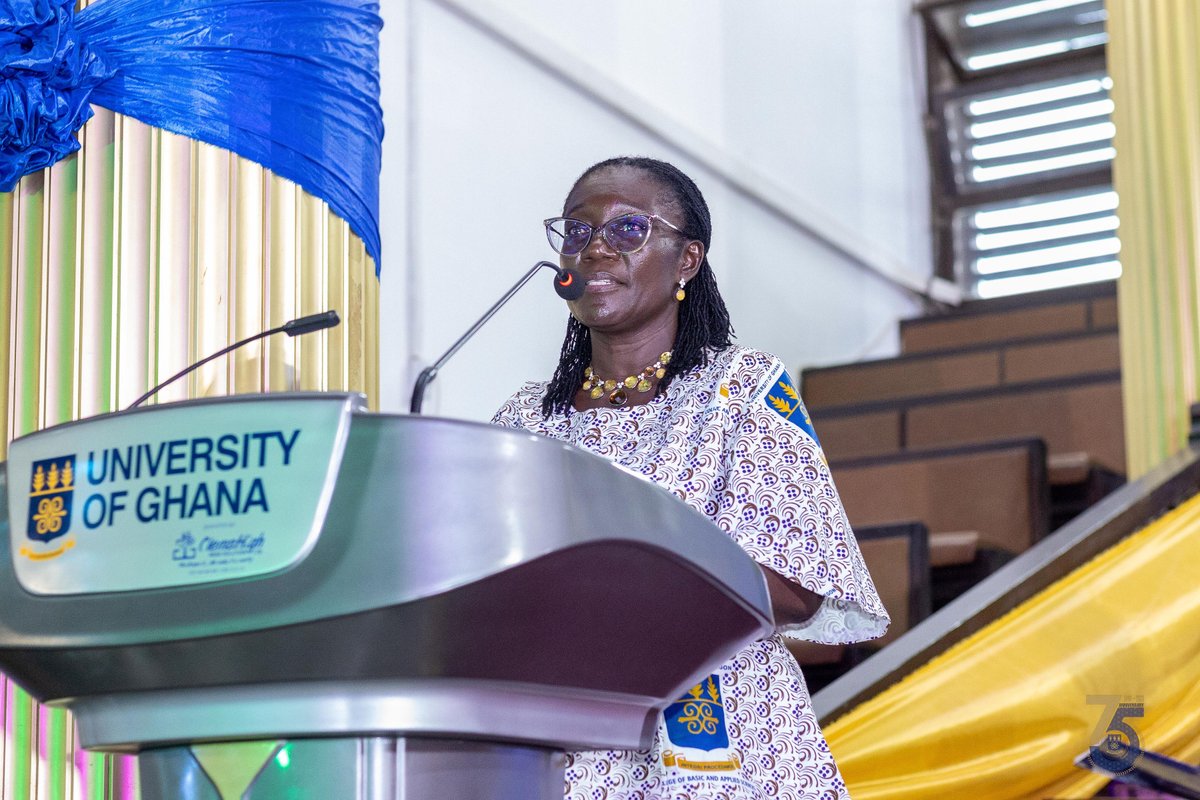 The years of dedication and hard work have not gone unnoticed. Some distinguished academic excellence award recipients from the Colleges of Basic and Applied Sciences and Health Sciences were recognised last Friday. #IntegriProcedamus #UGIS75