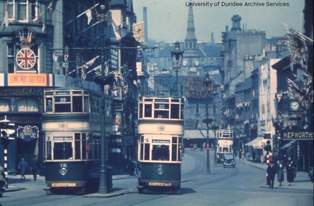 ⁉️🏴󠁧󠁢󠁳󠁣󠁴󠁿❤️ If there was one thing from the past you'd bring back to Dundee that is no longer here today, what would it be? #Dundee 📍 Dundee Trams 📸 @UoD_Archives_RM