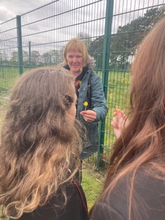 Y9 students have started the School Food Matters Welcome Project. In their 1st session, students got to know the group, looked at the garden spaces around school, planted seeds, & designed some garden ideas. @sfmtweet #Gardener #GardenDesigner  #wellbeing