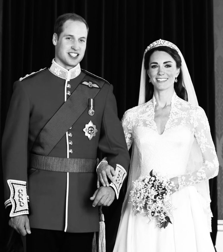 @KensingtonRoyal Why is William’s jacket different from the original photo on his wedding day below? It’s super black in your photo. What happened to the gold buttons and other gold details? Looks like another Photoshop botch job. #WheresKate