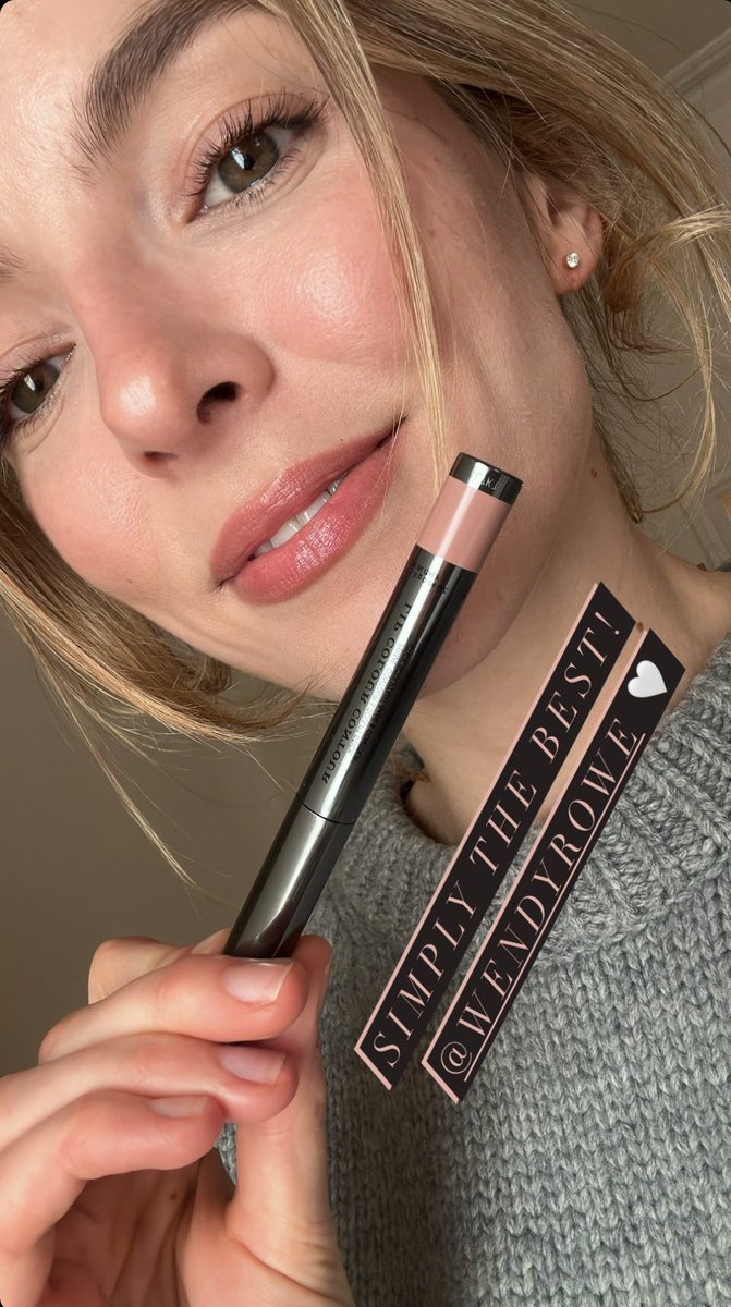 hi i’m back bc HELLO ?!  MS COMER !! 
 i can’t she’s so pretty