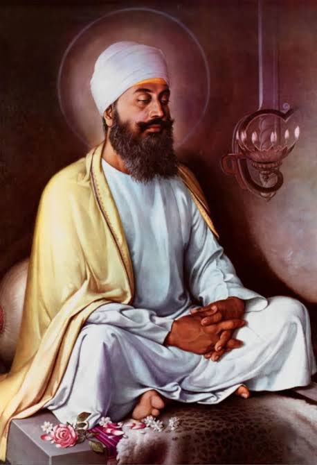 As we celebrate the 401st Prakash Parv of Guru Teg Bahadur Ji, let's be inspired from  his teachings of love, compassion, and courage, and stand tall for the right things in life ☀️
#GuruTegBahadur #PrakashParv