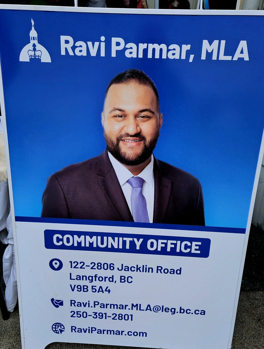 So I said to @bcndp Ravi. 'Hey Ravi I thought your team was orange?' And with a big smile, he replied, 'we like BLUE.' True story. He's not alone. Many NDP have switched to @Conservative_BC. Thank you Ravi! @Mike4Langford @Dave_Eby #bcpoli