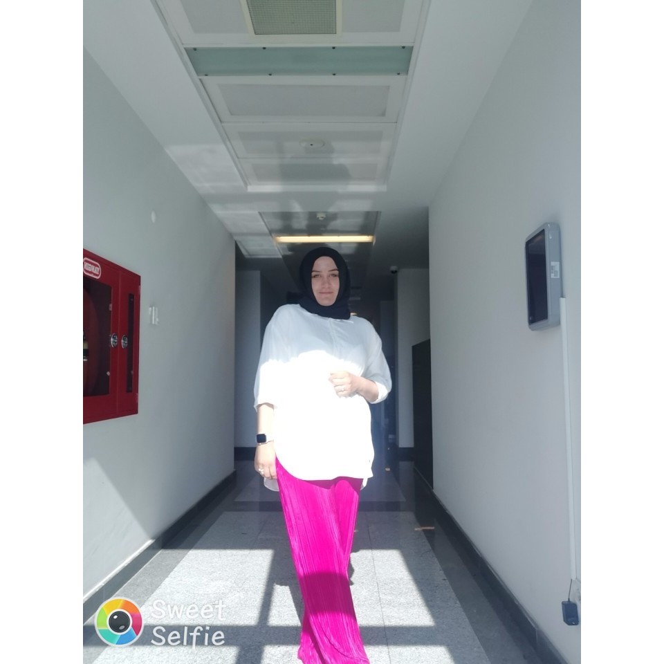 semahspk's tweet photo. #NewProfilePic https://t.co/eEeDmTODyJ