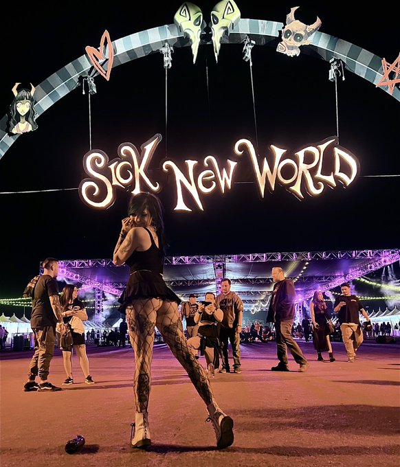 Did anyone else go to Sick New World and what did you think cause&hellip;. https://t.co/0KrmQK3HFM