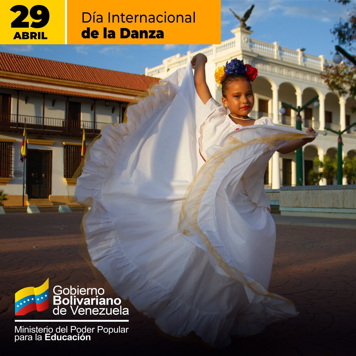 ¡Danzar para vivir!

Cada movimiento corporal comunica. La danza es una forma de expresión y una interacción social que promueve la cultura y el sentir. 

Reconocemos el talento de los/as que defienden este lenguaje del alma. 

<a href="/nicmaduroguerra/">Nicolas Maduro Guerra</a> 
@MPPEDUCACION