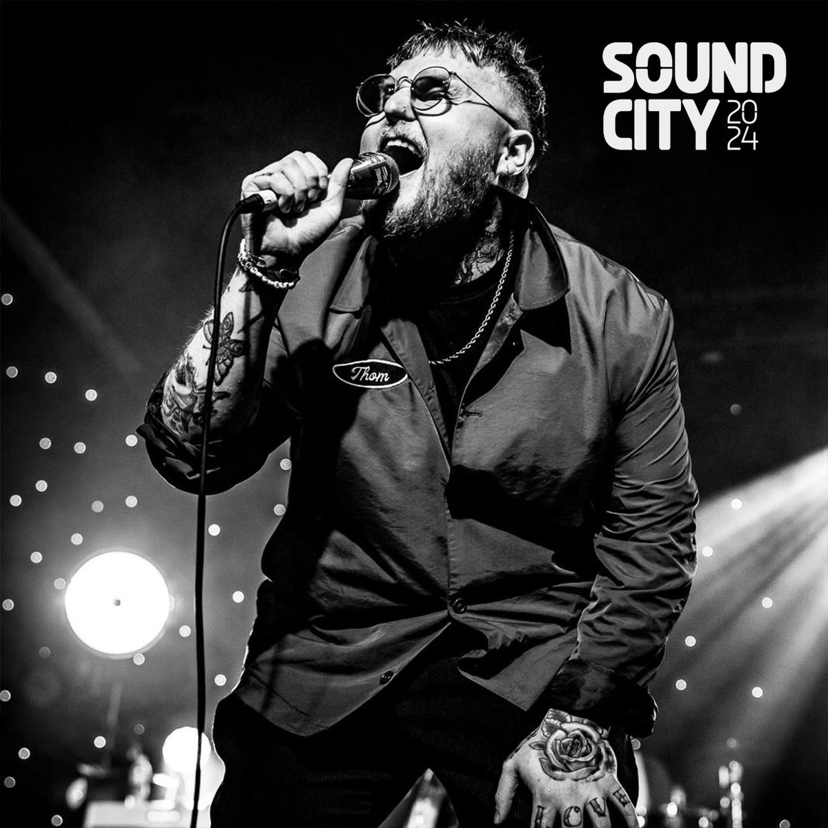 Don’t tell anyone, but we’re gonna be hanging around at @SoundCity this weekend, doing a secret talk on the Friday about getting a number 1 album and a secret set on Saturday in the Arts Club Loft! Make sure you keep it a secret though. I’m only telling you because we’re such