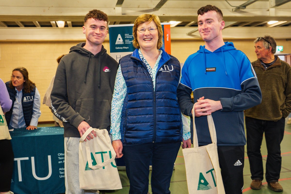 🥳  It was a Super Saturday at the ATU Open Day in Mountbellew, where attendees took campus tours, listened to informative talks, experienced our tractor simulators and met the famous 'Kevin the Calf!'

#ATU #OPENDAY