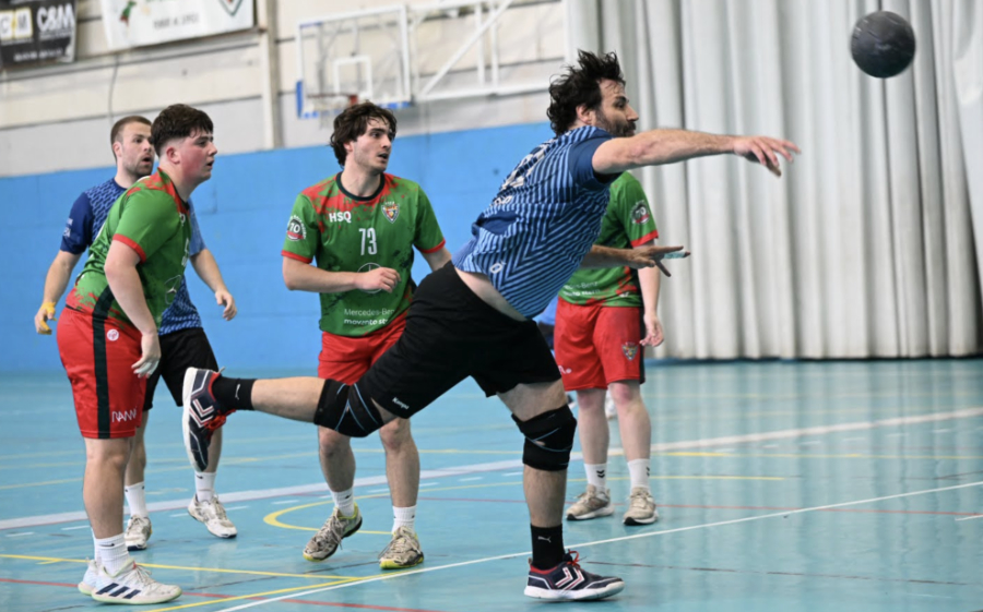 CatHANDBOL (@cathandbol) on Twitter photo RESUM #2aCatH: El Llavaneres <a href="/MaresmeHandbol/">Handbol Llavaneres Maresme</a> guanya a la pista de l'<a href="/HSantQuirze/">Handbol Sant Quirze</a> B, abans de la "gran final" del pròxim diumenge contra l'<a href="/HandbolEsportiu/">Handbol Esportiu Castelldefels</a> Castelldefels.
➡️ cathandbol.cat/catalanes/2a-c… RESUM #2aCatH: El Llavaneres <a href="/MaresmeHandbol/">Handbol Llavaneres Maresme</a> guanya a la pista de l'<a href="/HSantQuirze/">Handbol Sant Quirze</a> B, abans de la "gran final" del pròxim diumenge contra l'<a href="/HandbolEsportiu/">Handbol Esportiu Castelldefels</a> Castelldefels.
➡️ cathandbol.cat/catalanes/2a-c…