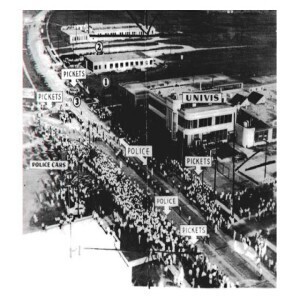 On this day in #LaborHistory the year was 1948. That was the day @ueunion workers voted to strike at Univis Lens Company in Dayton, Ohio.

Learn more on the latest episode of the Labor History in 2 #podcast at

laborhistoryin2.podbean.com/e/may-4-ue-bea…

#1u #UnionStrong #LaborRadioPod