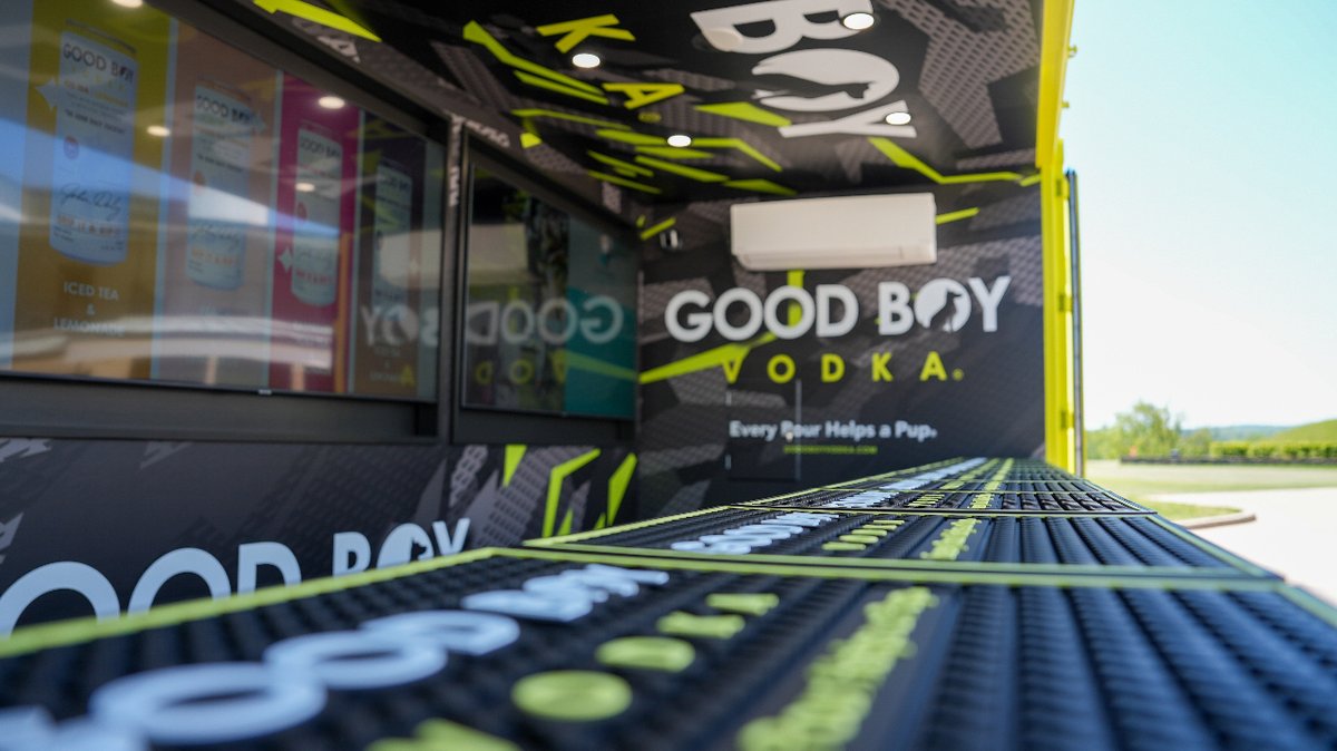The Good Boy Mobile Bar is officially up and running! Where do you want to see it make an appearance next? 👀

#GoodBoyVodka #EveryPourHelpsaPup #Branding #MobileBar #BeverageIndustry