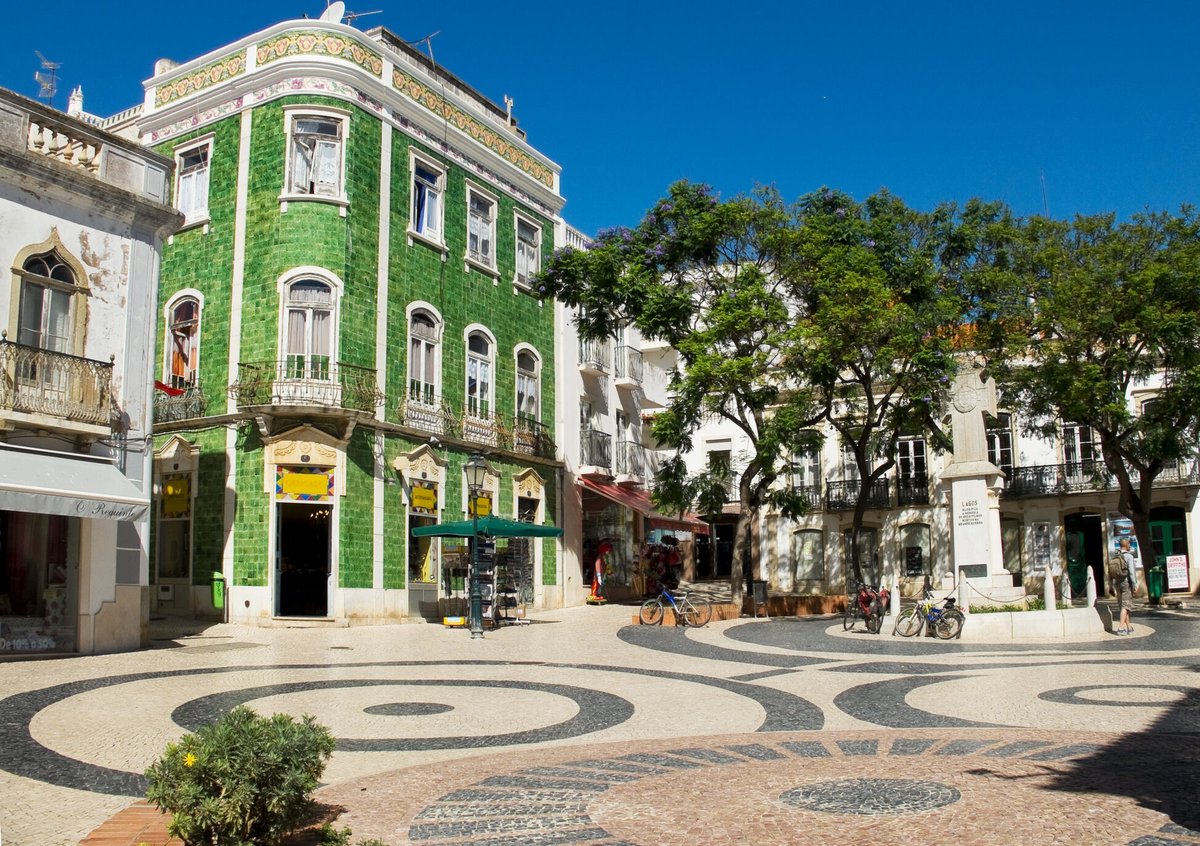 Science rules! Head to Lagos, Portugal, for some science fun @CCVLagos © Alvaro German Vilela | Dreamstime whereverfamily.com/a-new-science-…