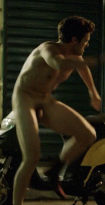 Sebastian Stan's dick looks yummy.