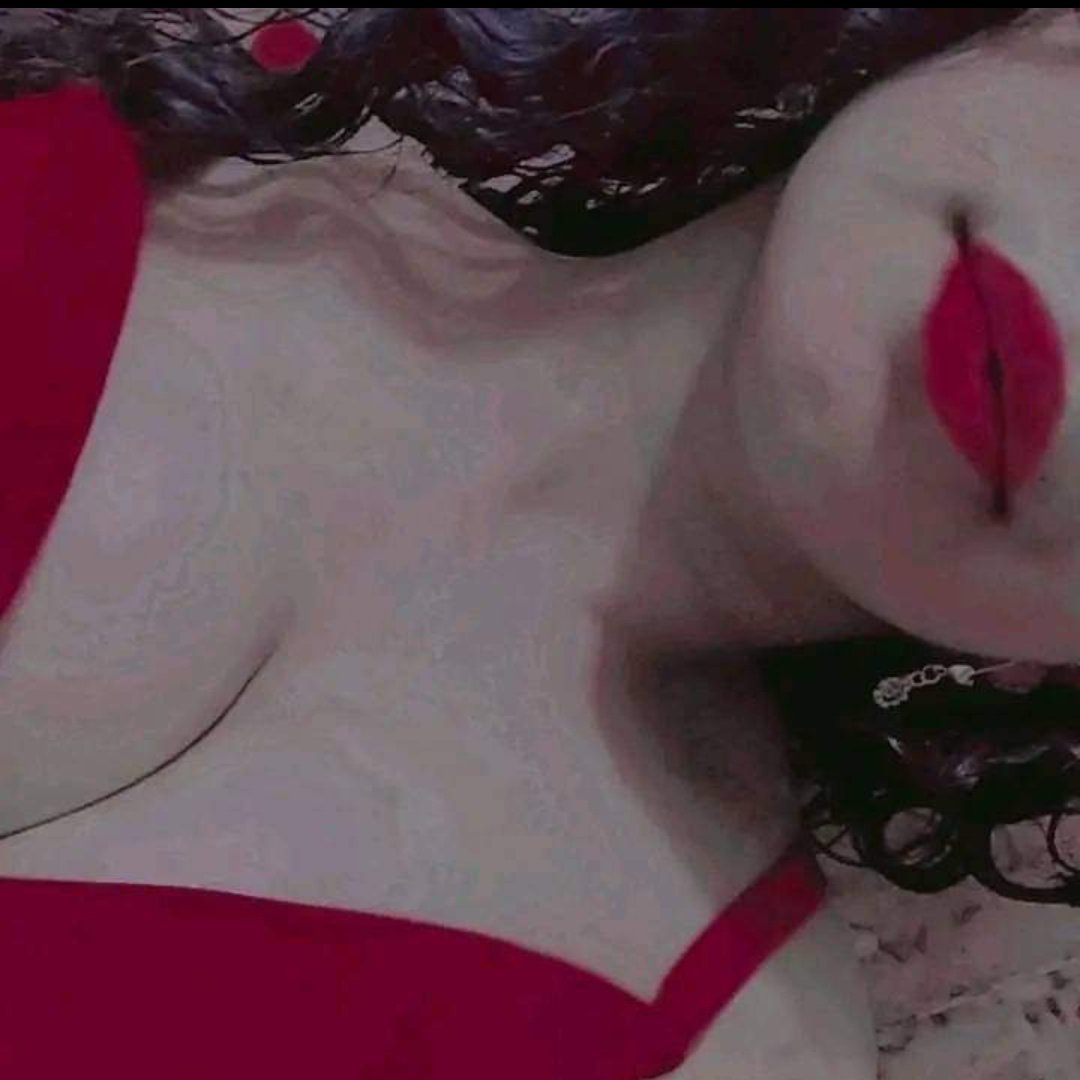 حنه زوجين  نريد عائلة  يكون بيتهم وحتهم   مثقفين حلوين  لعمر مو مهم