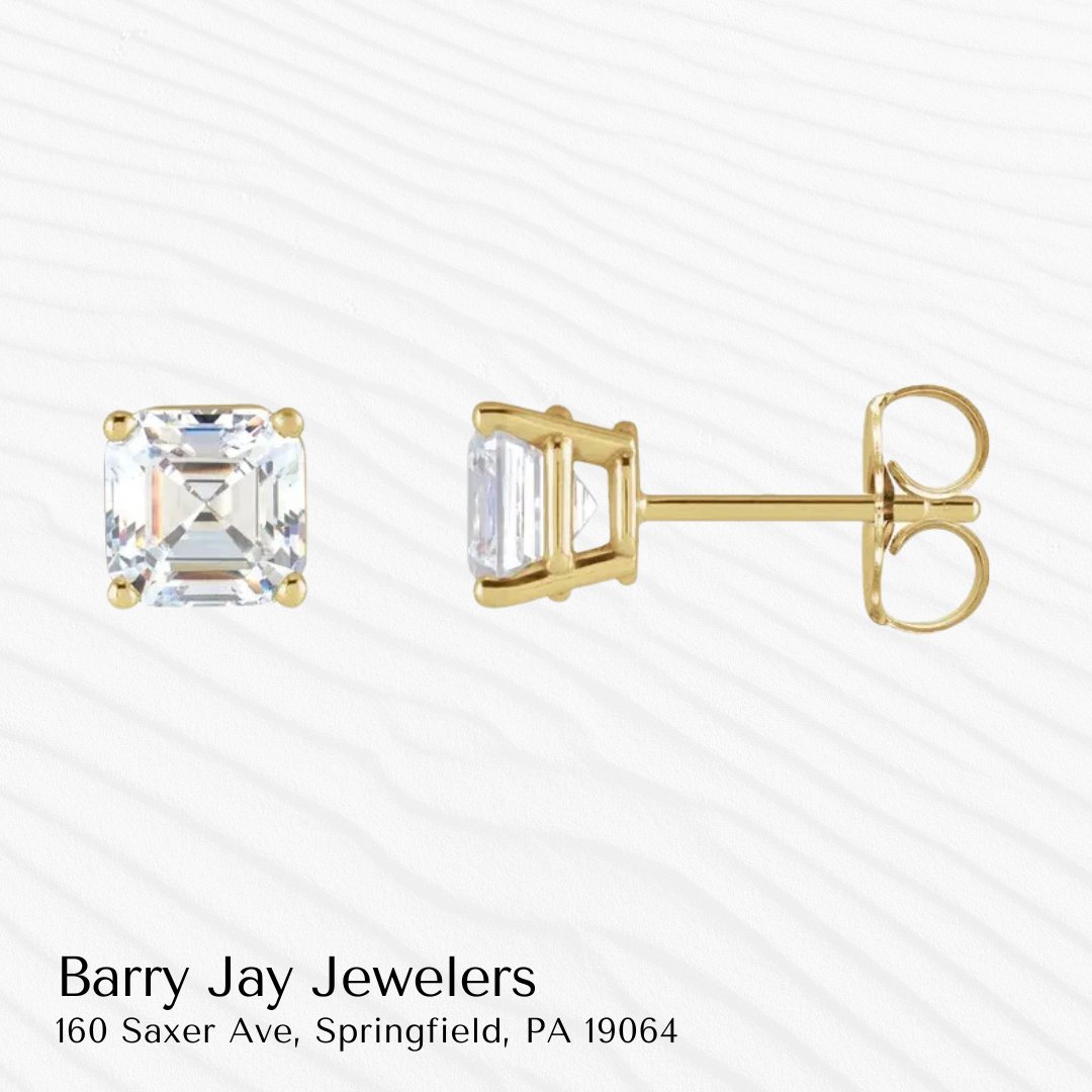 Diamond stud earrings are a classic piece every woman needs in her jewelry collection😍

#BarryJayJewelers #WomensJewelry #Swarthmore #Jewelry #MediaPA
