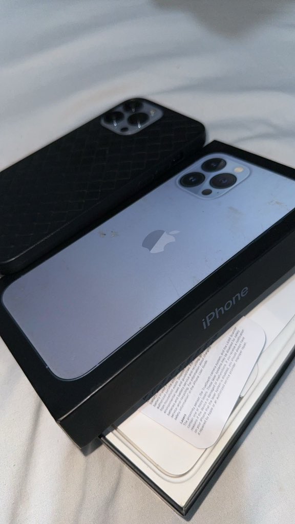 Our iPhone 13 Pro Max #giveaway winner is <a href="/Dariyadefi/">Dariya</a>! He's a crypto expert who's been super helpful to newbies, freely sharing his knowledge and guiding them through crypto stuff. He's always been there to explain the ins and outs of cryptocurrency, showing his dedication his