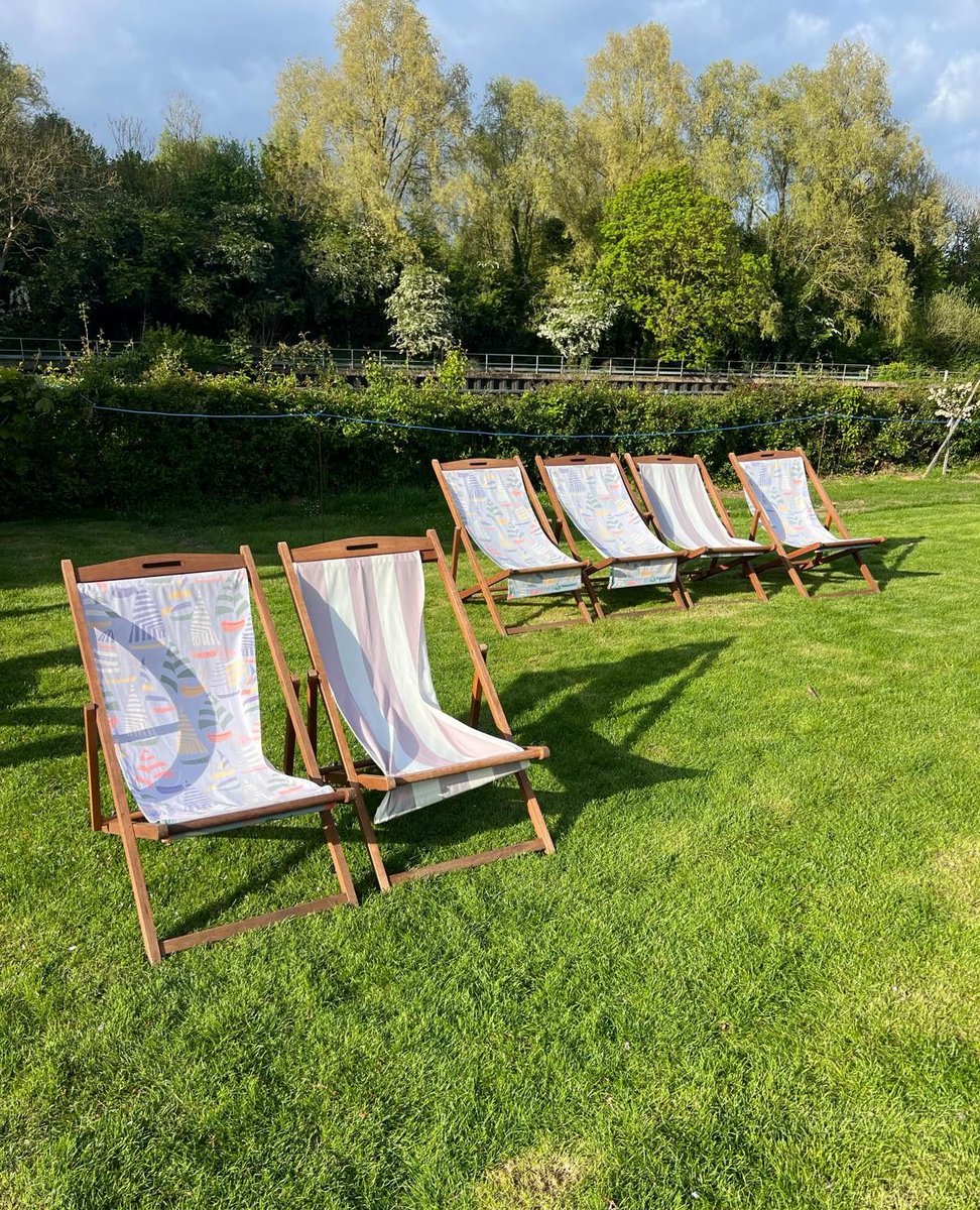 Take a trip to the Little Old Toll House⛵️⁠ ⁠ Enjoy some tea and cake by the river. Perfect for a weekend day out☕️⁠ ⁠ #whatsoninkent #visitkent #daysout #familydaysout #thingstodo #cafe #rivercafe #placestoeat #placestovisit #allington