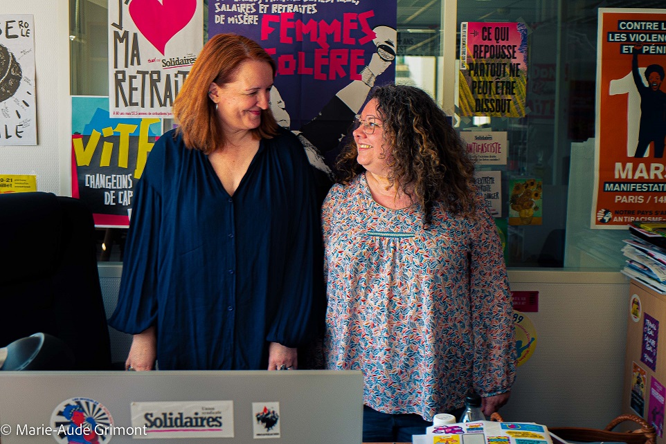 Nouveau tandem syndical 100 % féminin : @GuilbertMuriel1 et @JulieFerrua, nouvelles co-déléguées de @UnionSolidaires, dans leurs locaux ce matin. Merci à elles et à @DuteilSimon pour la dispo'