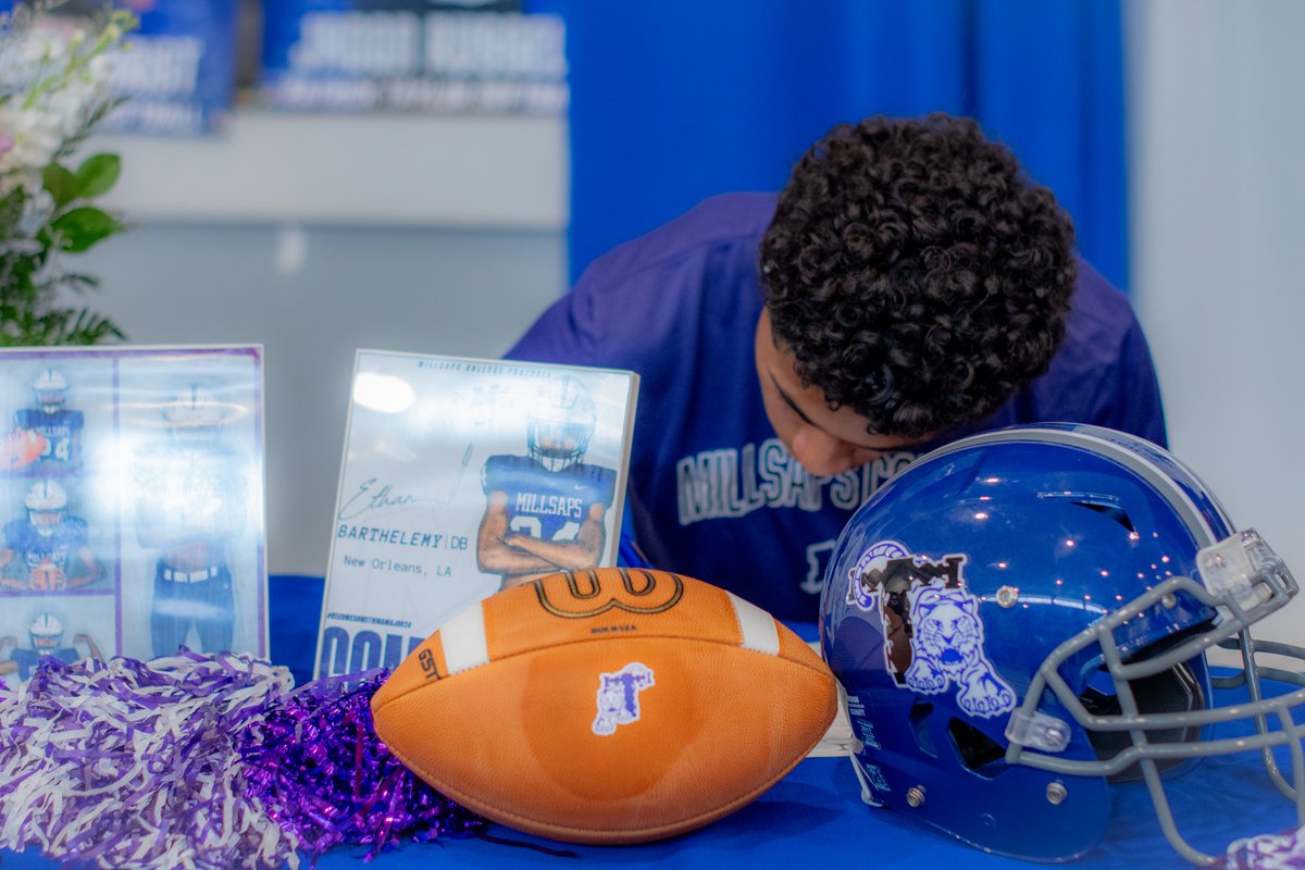 🎉Congrats Ethan Barthelemy, student at Patrick Taylor Science & Technology Academy, for signing with Millsaps College to play football. Ethan is a 2x All District Football, 2x Football Captain, and also played for the school’s basketball & track teams. We are #JPSchoolsProud! 💙