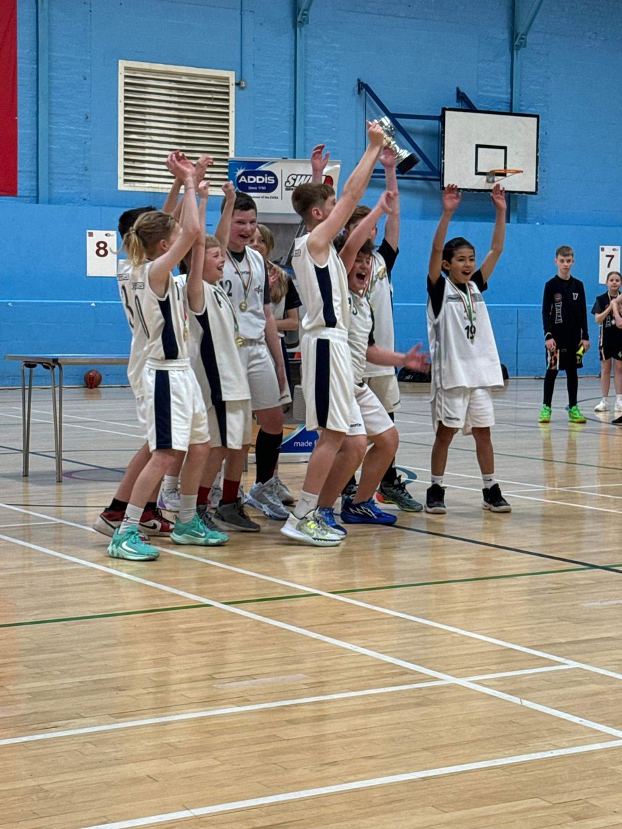 Karen Williams tweet media