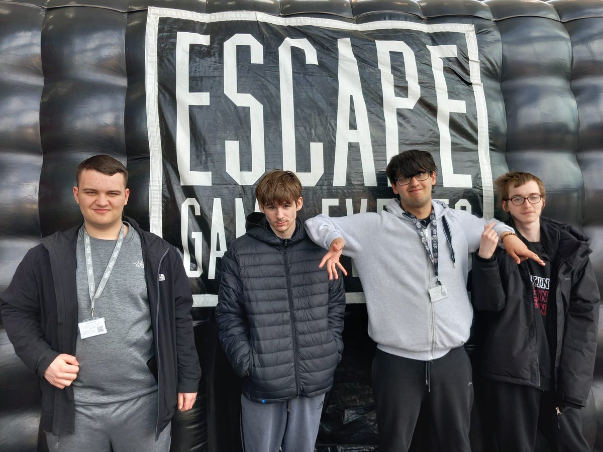 Hull College tweet media