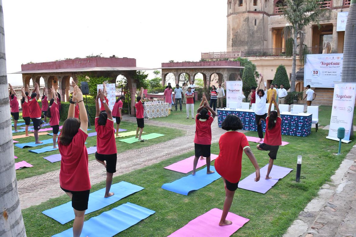 Students in large numbers participated in a yoga session today at the majestic Tijara Fort Palace in Alwar, Rajasthan, marking 53 days until International Day of Yoga. 

The event, organized by the Assocham in collaboration with the MDNIY was graced by the presence of eminent