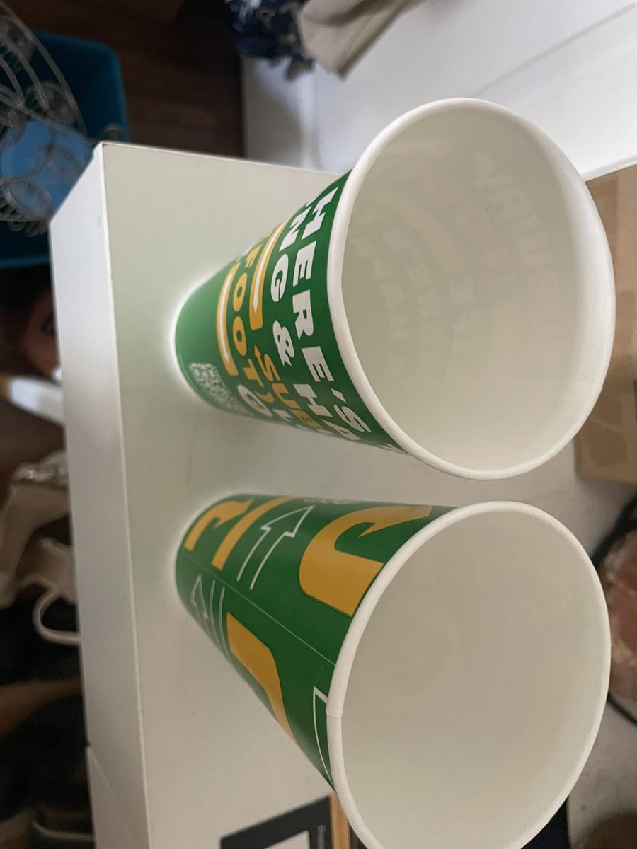 OneAngryFatMan's tweet image. Hey @SUBWAY I guess when you order a coke with your meal you charge a $.50 premium I wasn’t aware we have to supply our own coke.  I got my sandwiches, chips and 2 empty cups delivered. Tried to call restaurant no answer and voicemail not set up. Subway eat trash!