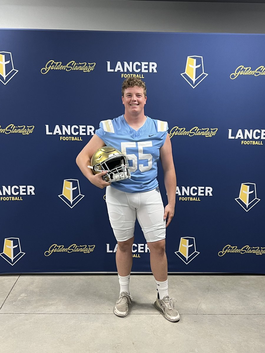 EthonJantz's tweet photo. Had a great weekend in Yankton South Dakota visiting Mount Marty thank you coaches for the opportunity! 
@coachGemp @MMULancersFB @MichalettiCoach @ryan_buresh https://t.co/kB4YAulQRy
