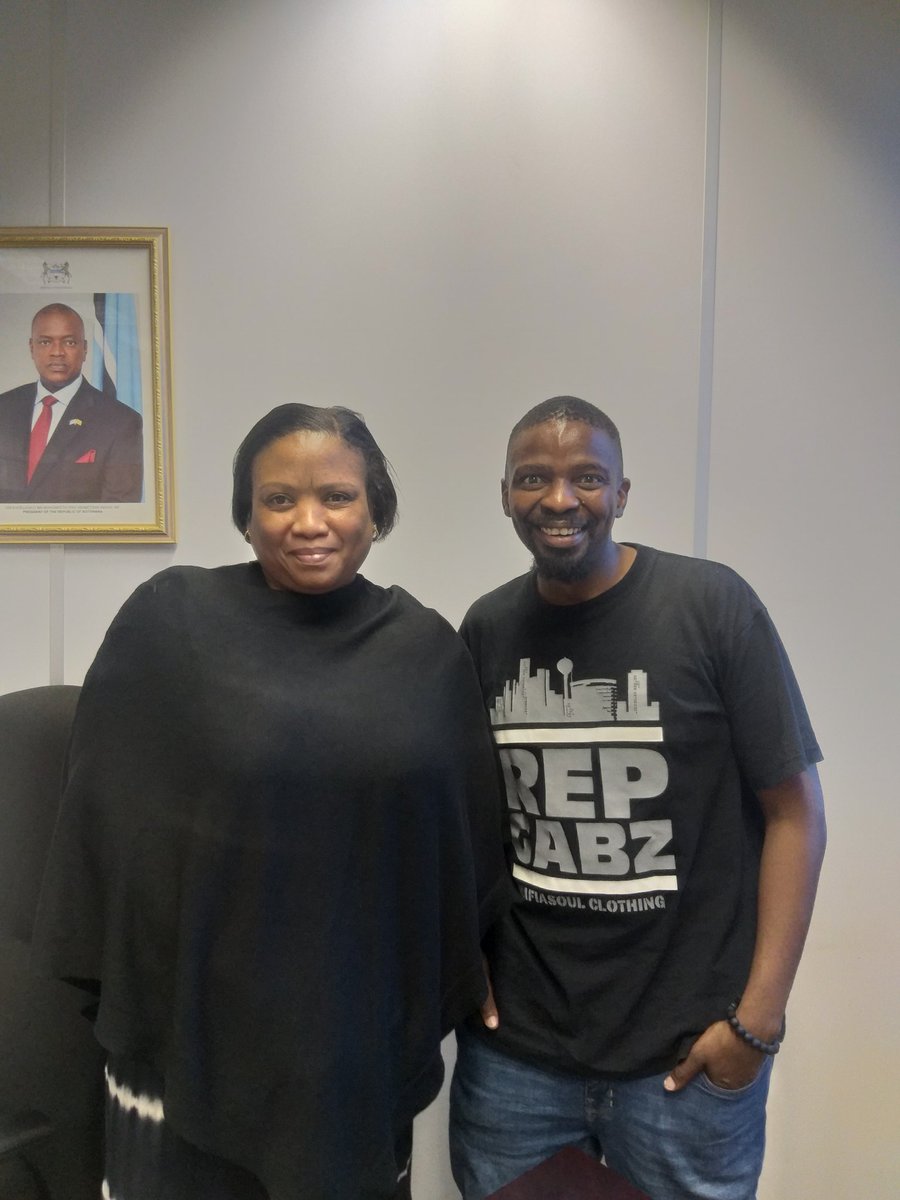 ZeusDeuceAfrika's tweet photo. It was a lot of fun running with #WarAndPeace #Disc1War #TheSinglesPack touching base with Radio Stations we are crossing over singles to. Thank you for your time RB2 Station Manager Mosetsana Maribe &amp; Duma FM Music Compiler DJ Six &amp; Host Phaps 📻🇧🇼 Regional &amp; online next 💿💿💿 https://t.co/q7Xx8Hesa3