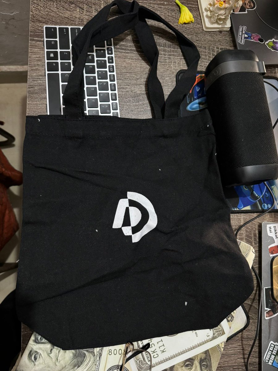 Hlo, devs today I got this bag as I contributed in #hacktoberfest last year. happy to get this reward as that was my introduction to open source. I contributed and got this .... I'm happy... #opensource #CodingJourney #development #100xdev