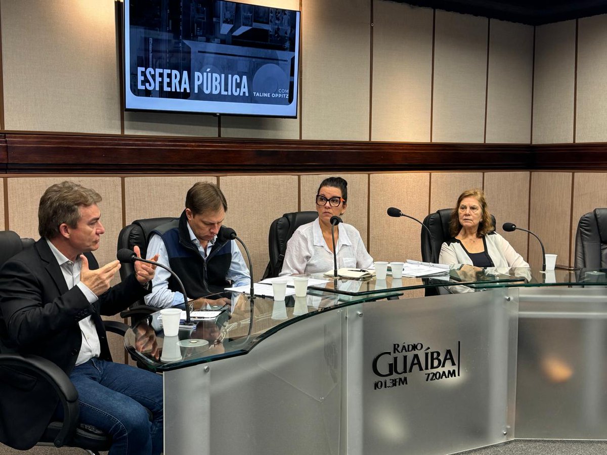mdbrs15's tweet photo. "Creio que o tema da polarização não irá prevalecer no debate das eleições municipais. Deverão predominar assuntos relevantes para a vida das pessoas e sobre o cotidiano das cidades". 
@depzanchin, presidente do @mdbrs15, na @radioguaiba720 https://t.co/Y7NXwsDvi4