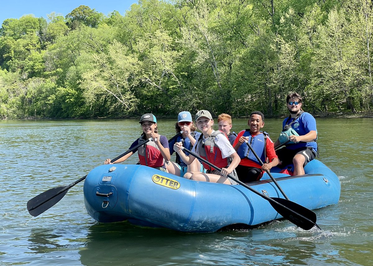 Thanks for a wonderful day on the Shenandoah River, <a href="/FroRoOutdoors/">Front Royal Outdoors</a>! What a fun way for our <a href="/SSSASsaints/">St. Stephen’s and St. Agnes School</a> students to kick-off minicourses!