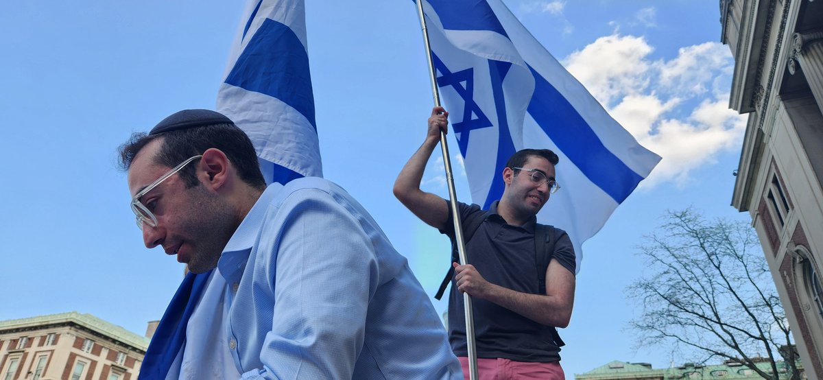 Two Jewish pro Israel students rallied on the @Columbia campus today. They called on proPalestinian activists to condemn Hamas. Many activists here are angered by accusations that their movement is antisemitic. NPR