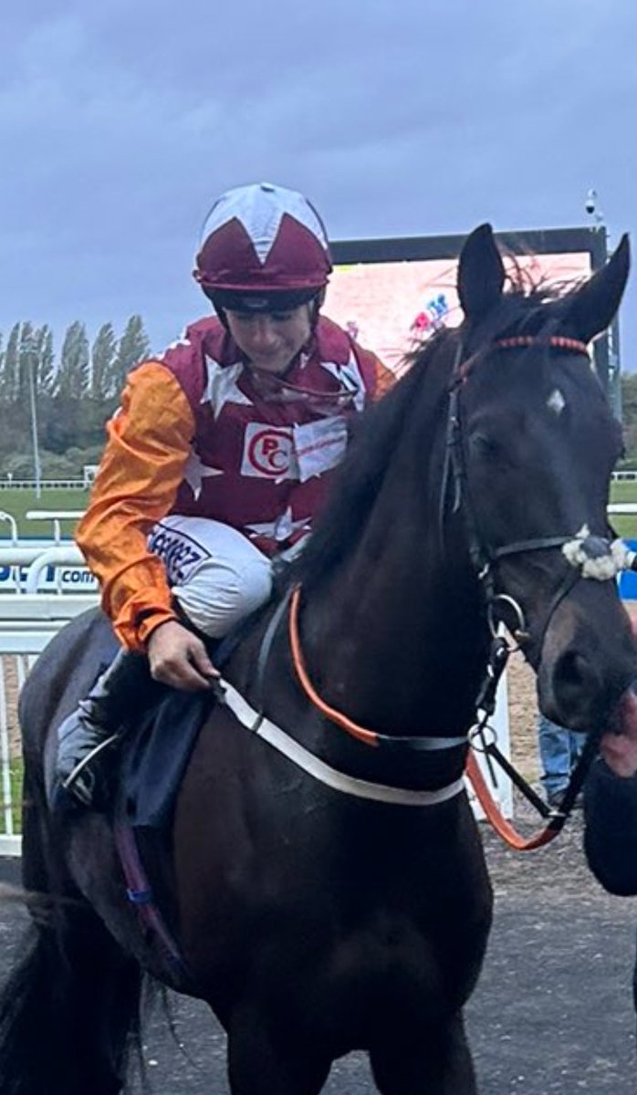 💥 Lawman’s Blis wins again for 3rd time in 2024 @WolvesRaces. Huge credit to @ivanfurtado9 and team for keeping the old boy in such good form. Very cool ride from @linusghiani99.