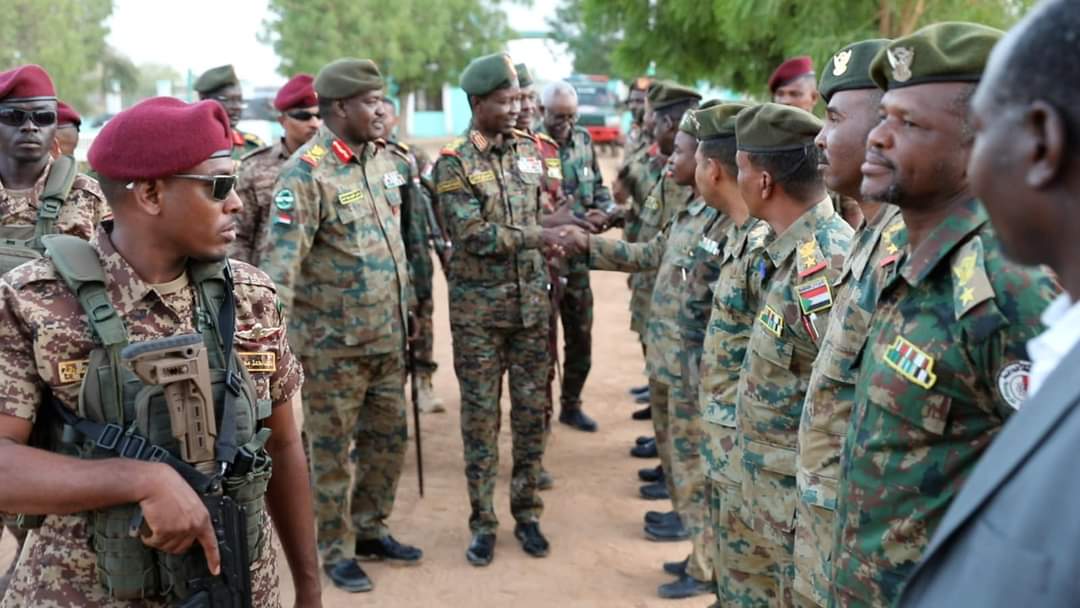 عضو مجلس السيادة نائب القائد العام يصل قيادة الفرقة الثامنة عشر مشاة كوستي. #الخرطوم #السودان #sudan #khartoum