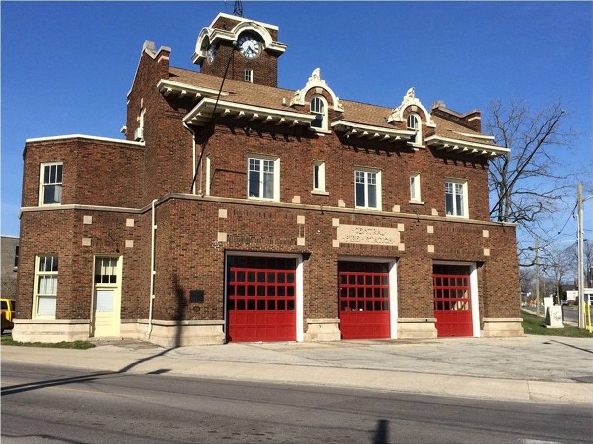 The Welland Central Firehall Restoration is a finalist in the National Trust for Canada’s, The Next Great Save. They could win $50,000 towards the restoration. Vote for them this week at nextgreatsave.ca Help bring the firehall back to all its glory @CentralFirehall