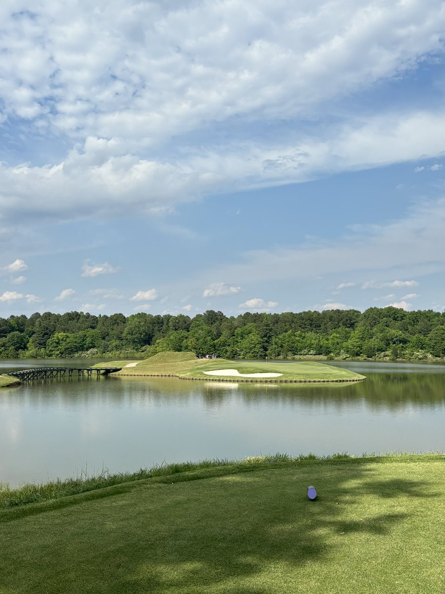 tcur12's tweet photo. Alabama has some incredible golf on the Robert Trent Jones Trail. 10/10 trip
@cprocaccino29
#RossBridge
#PursellFarms https://t.co/ivIxRwl6uM