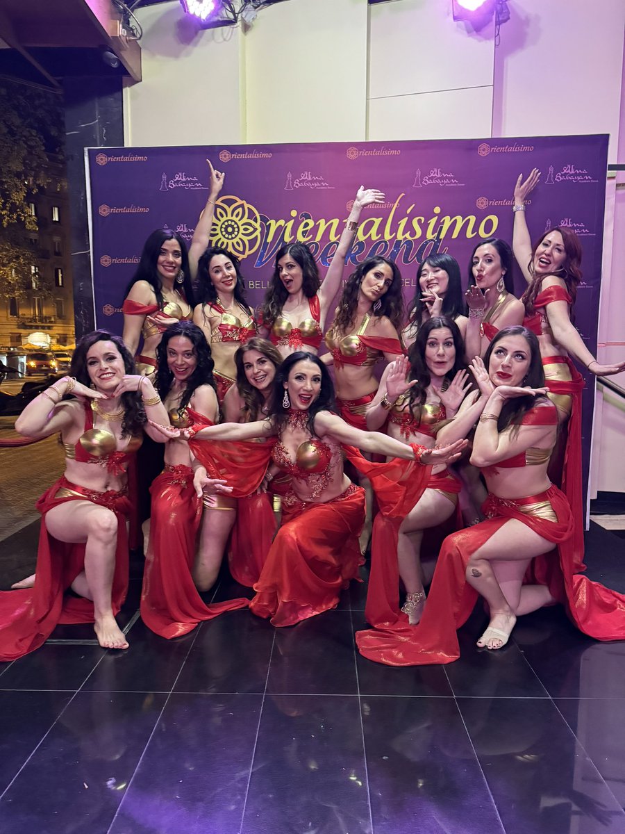 AcademiaAlina's tweet photo. ¡Feliz Día Internacional de la #Danza! https://t.co/Q2gok7Cq65