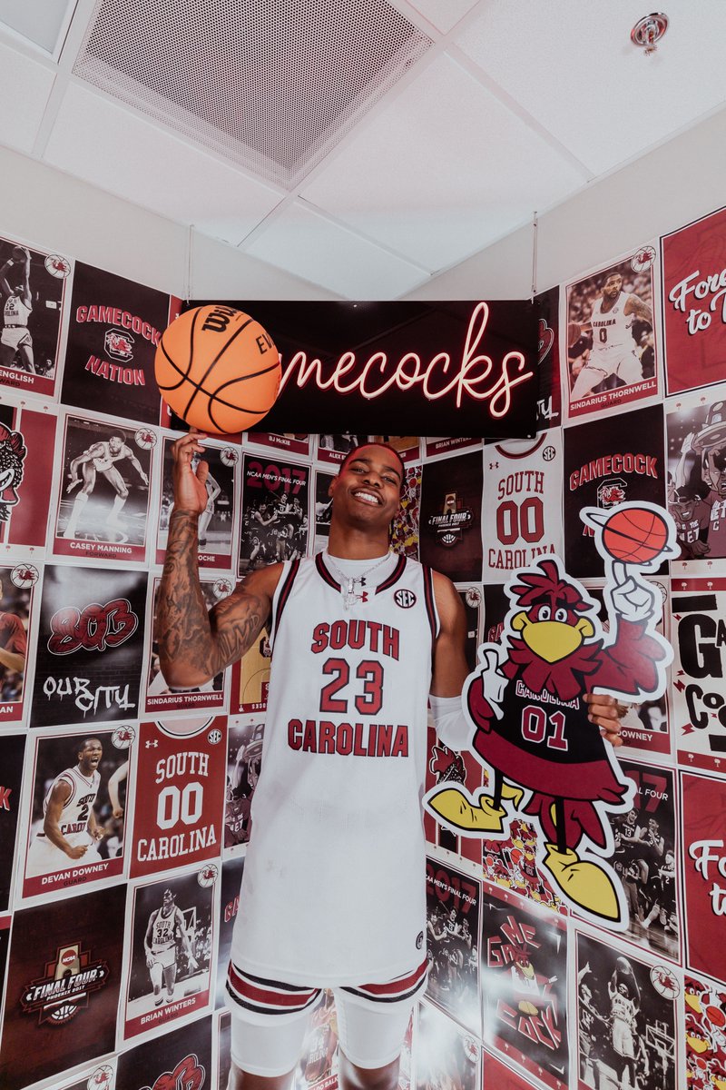 Garnet and Black suits you, @iNickPringle. #Gamecocks🐔🏀 // #ForeverToThee