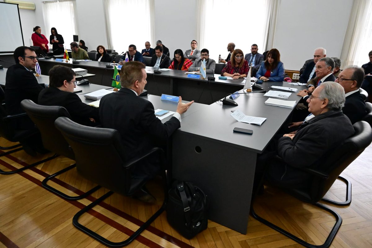 #AHORA Post #92Sesion Dialogo de la Comisión de Representantes Permanentes del MERCOSUR #CRPM y PARLASUR para tratar el seguimiento de los trabajos propuestos y el Plan de acción del Estatuto de la Ciudadanía #MERCOSUR