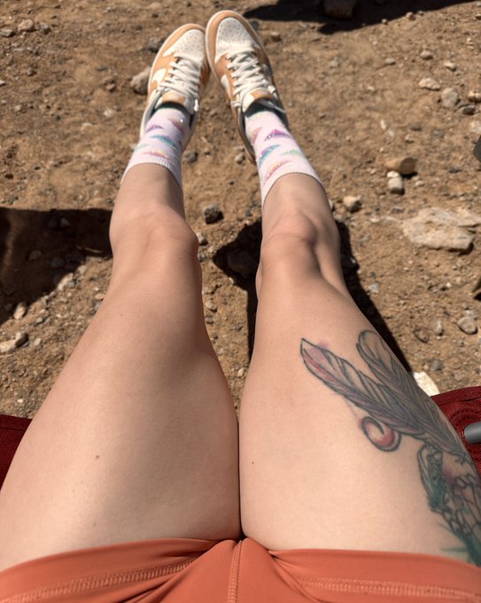 U like my shorts? https://t.co/9oNAcWLeiP