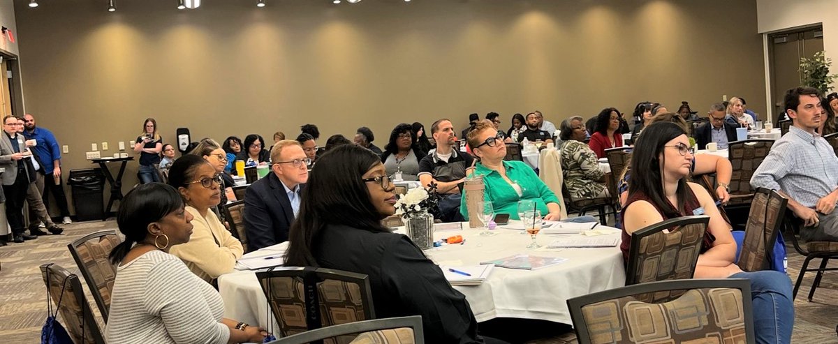 #FairHousing Summit in #Orlando with @clsmf + HUD FL Dr. Alesia Scott-Ford. The Fair Housing Act prohibits #HousingDiscrimination based on race, color, national origin, religion, sex, disability, familial status. Learn your rights, fight discrimination: hud.gov/program_office…