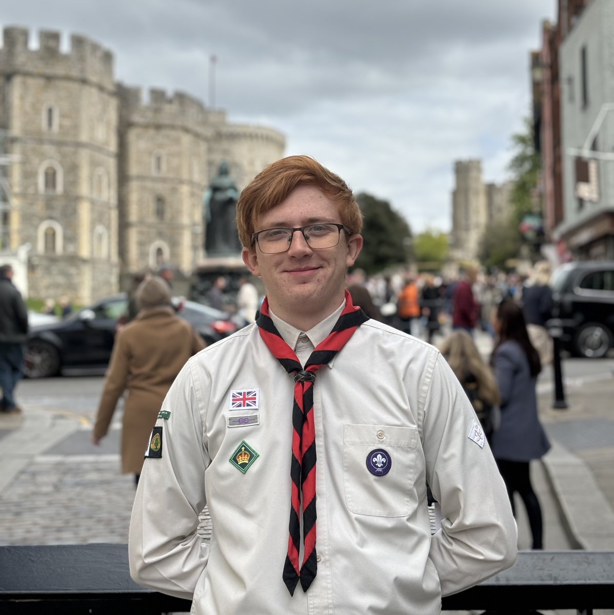 Congratulations to Luke who has received the King's Scout Award! ⚜️ Luke attended a special event at Windsor Castle, where Chief Scout @BearGrylls honoured this year's recipients! ow.ly/Trez50Rm9mO @scouts @Outwood_Valley